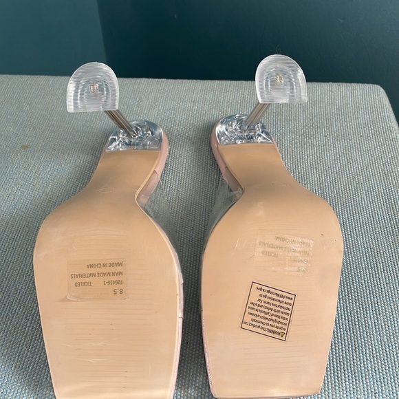 New , never worn Champagne stem stilettos , nude and clear in color - Picture 9 of 9